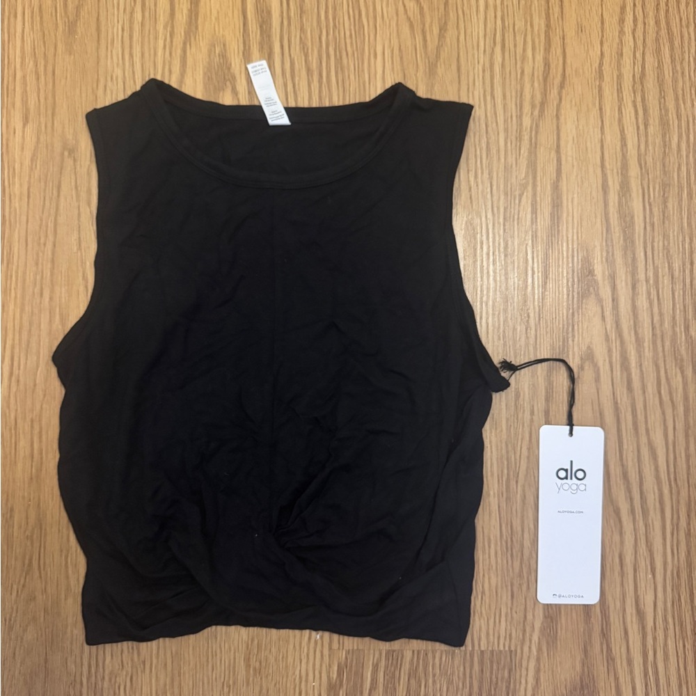 ALO Yoga Women's Classic Black Muscle Tee